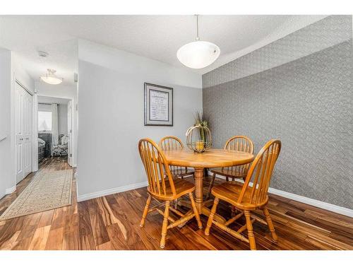 7818 21 Street Se, Calgary, AB - Indoor Photo Showing Dining Room