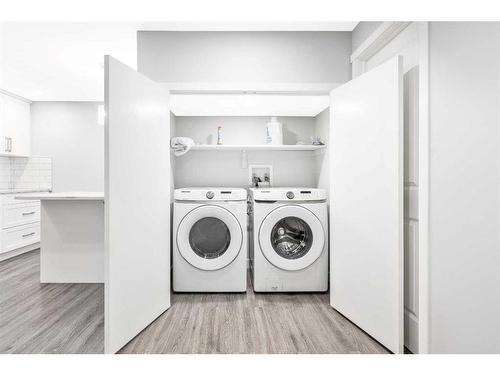 28 Walgrove Landing Se, Calgary, AB - Indoor Photo Showing Laundry Room