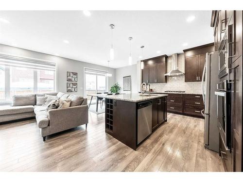 28 Walgrove Landing Se, Calgary, AB - Indoor Photo Showing Kitchen With Upgraded Kitchen