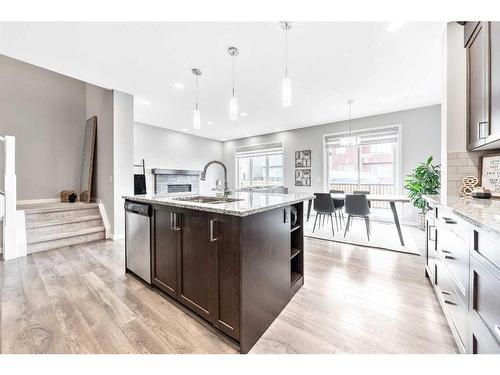 28 Walgrove Landing Se, Calgary, AB - Indoor Photo Showing Kitchen With Upgraded Kitchen