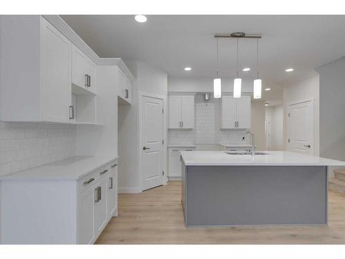 70 Saddlebred Place, Cochrane, AB - Indoor Photo Showing Kitchen