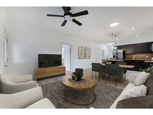 160 Cambridge Glen Drive, Strathmore, AB - Indoor Photo Showing Living Room