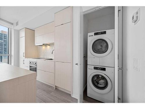 503-615 6 Avenue Se, Calgary, AB - Indoor Photo Showing Laundry Room