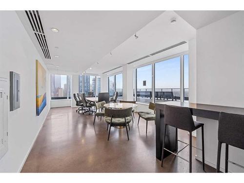 503-615 6 Avenue Se, Calgary, AB - Indoor Photo Showing Dining Room