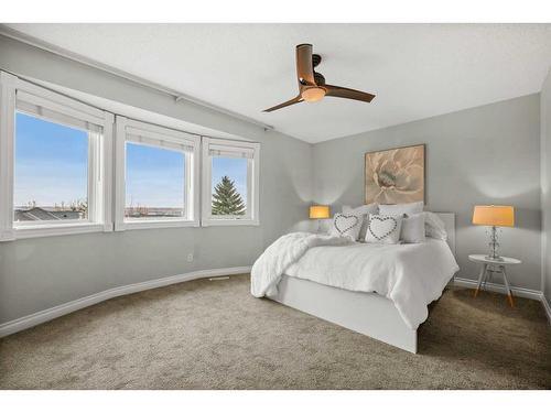 32 Patina Terrace Sw, Calgary, AB - Indoor Photo Showing Bedroom