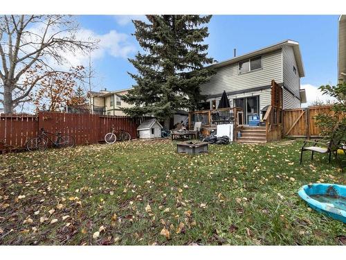 39 Strathclair Rise Sw, Calgary, AB - Outdoor