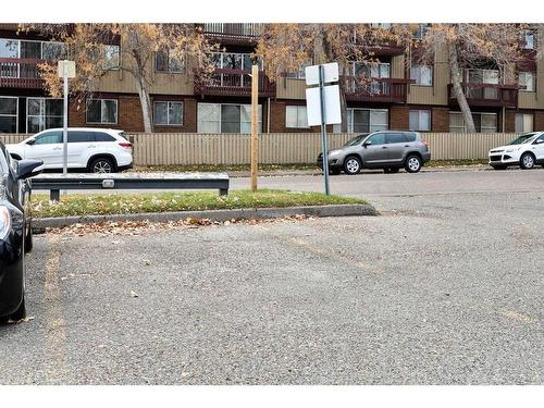 330-820 89 Avenue Sw, Calgary, AB - Outdoor