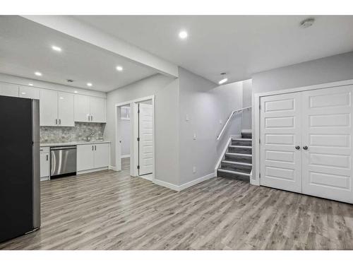 70 Seton Road Se, Calgary, AB - Indoor Photo Showing Kitchen