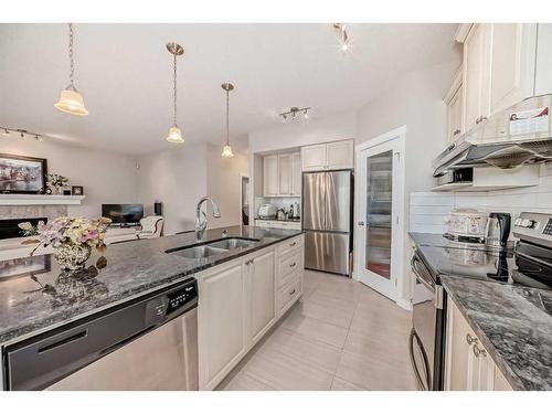 82 Sherwood Road Nw, Calgary, AB - Indoor Photo Showing Kitchen With Stainless Steel Kitchen With Double Sink With Upgraded Kitchen