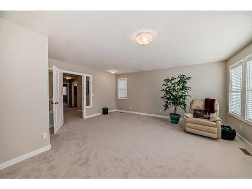 82 Sherwood Road Nw, Calgary, AB - Indoor