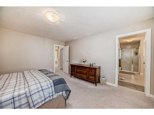 82 Sherwood Road Nw, Calgary, AB - Indoor Photo Showing Bedroom