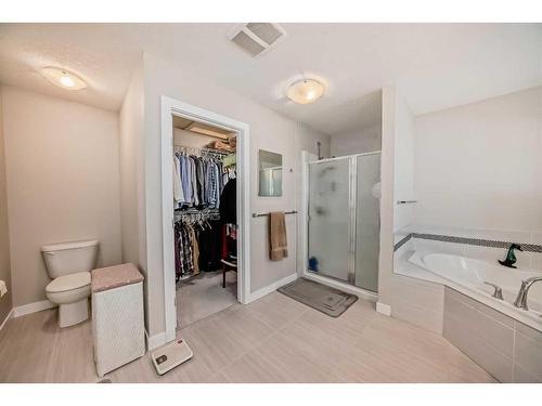 82 Sherwood Road Nw, Calgary, AB - Indoor Photo Showing Bathroom