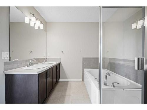 176 Auburn Meadows Boulevard Se, Calgary, AB - Indoor Photo Showing Bathroom