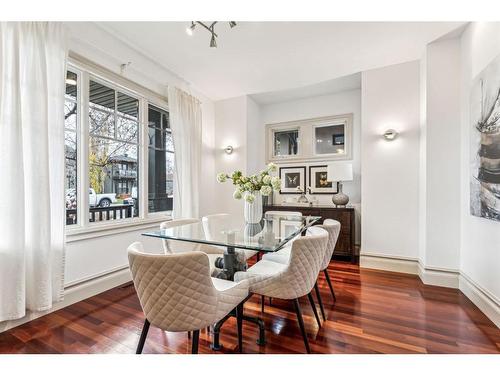 2532 3 Avenue Nw, Calgary, AB - Indoor Photo Showing Dining Room