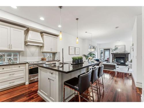 2532 3 Avenue Nw, Calgary, AB - Indoor Photo Showing Kitchen With Stainless Steel Kitchen With Upgraded Kitchen