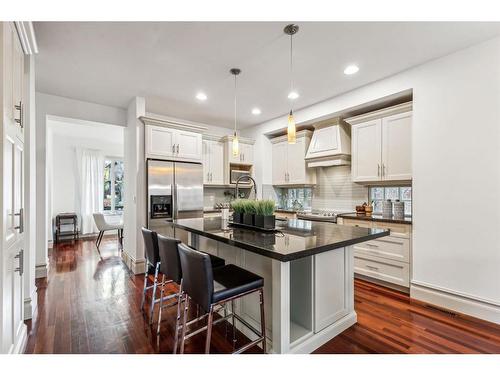 2532 3 Avenue Nw, Calgary, AB - Indoor Photo Showing Kitchen With Stainless Steel Kitchen With Upgraded Kitchen