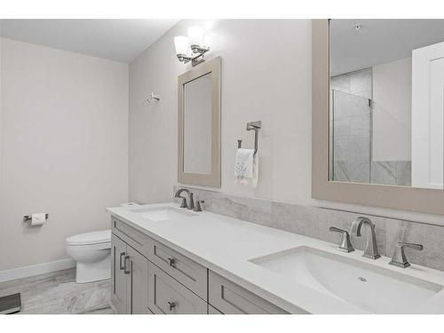 109-707 Spring Creek Drive, Canmore, AB - Indoor Photo Showing Bathroom