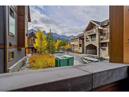 109-707 Spring Creek Drive, Canmore, AB - Outdoor