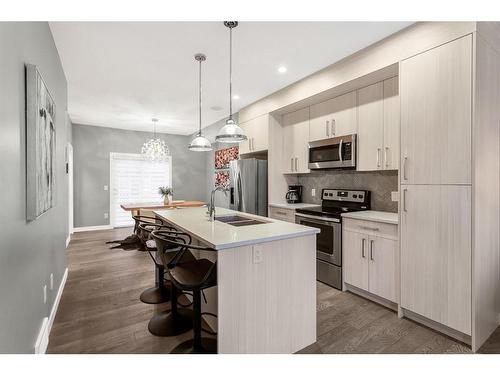 1934 26A Street Sw, Calgary, AB - Indoor Photo Showing Kitchen With Stainless Steel Kitchen With Upgraded Kitchen