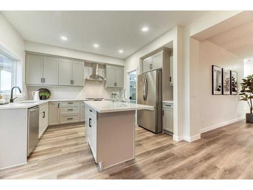 265 Wildrose Drive, Strathmore, AB - Indoor Photo Showing Kitchen With Upgraded Kitchen