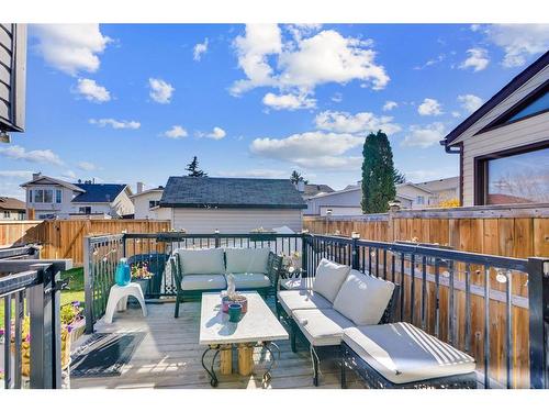 16 Pasadena Gardens Ne, Calgary, AB - Outdoor With Deck Patio Veranda