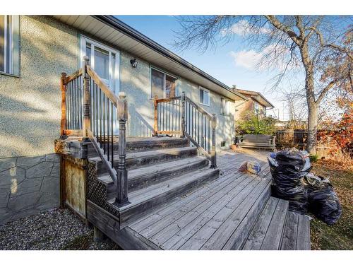 5211 Rundleview Road Ne, Calgary, AB - Outdoor With Deck Patio Veranda