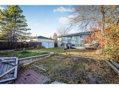 5211 Rundleview Road Ne, Calgary, AB - Outdoor