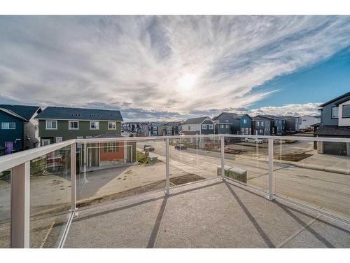 151 Amblefield Avenue Nw, Calgary, AB - Outdoor