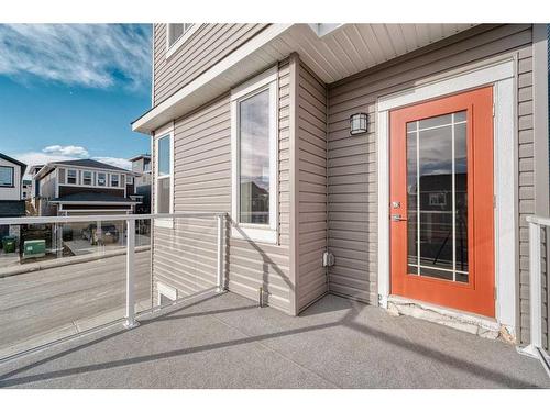 151 Amblefield Avenue Nw, Calgary, AB - Outdoor