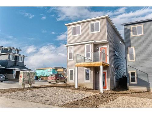 151 Amblefield Avenue Nw, Calgary, AB - Outdoor