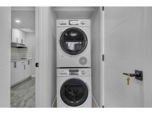 5824 Temple Drive Ne, Calgary, AB - Indoor Photo Showing Laundry Room