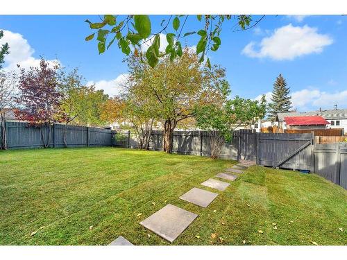 5824 Temple Drive Ne, Calgary, AB - Outdoor With Backyard