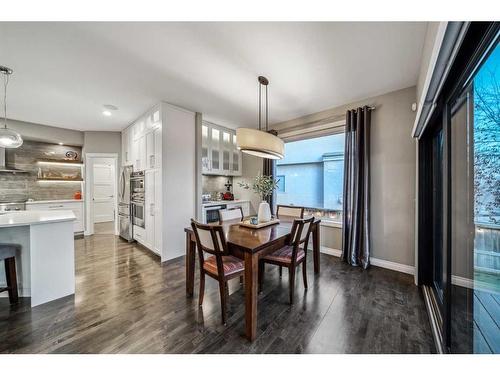 315 Simcrest Heights Sw, Calgary, AB - Indoor Photo Showing Dining Room