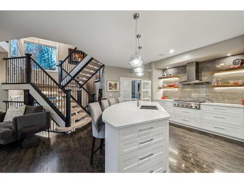 315 Simcrest Heights Sw, Calgary, AB - Indoor Photo Showing Kitchen