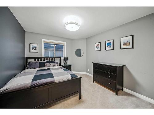 315 Simcrest Heights Sw, Calgary, AB - Indoor Photo Showing Bedroom