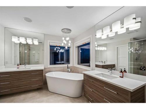 315 Simcrest Heights Sw, Calgary, AB - Indoor Photo Showing Bathroom