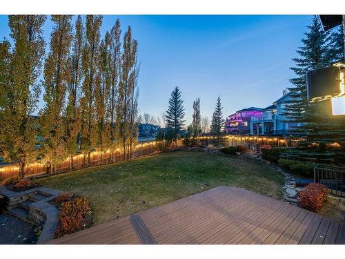 315 Simcrest Heights Sw, Calgary, AB - Outdoor