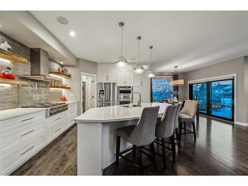 315 Simcrest Heights Sw, Calgary, AB - Indoor Photo Showing Kitchen With Upgraded Kitchen