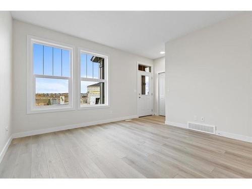 397 Cornerbrook Road Ne, Calgary, AB - Indoor Photo Showing Other Room