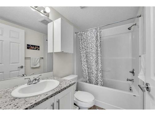 4211-755 Copperpond Boulevard Se, Calgary, AB - Indoor Photo Showing Bathroom