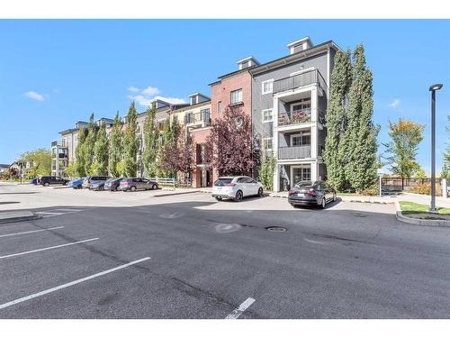 4211-755 Copperpond Boulevard Se, Calgary, AB - Outdoor