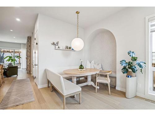 1816 Elizabeth Street Se, Calgary, AB - Indoor Photo Showing Dining Room