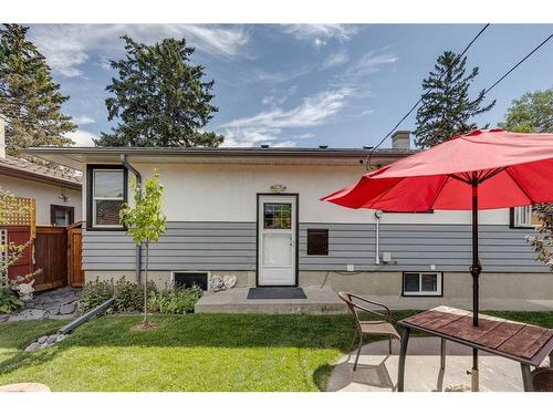 523 35A Street Nw, Calgary, AB - Outdoor