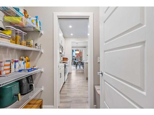 256 Willow Corner, Cochrane, AB - Indoor Photo Showing Other Room