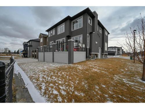 201 Kinniburgh Cove, Chestermere, AB - Outdoor