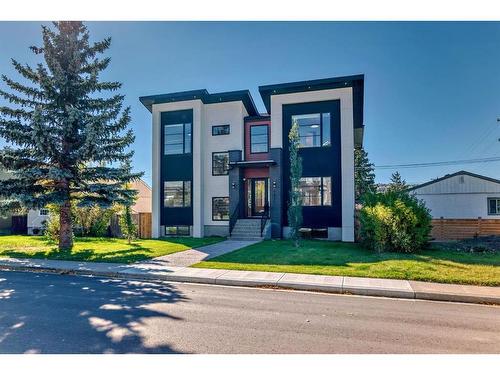 4635 22 Avenue Nw, Calgary, AB - Outdoor With Facade