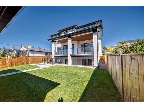 4635 22 Avenue Nw, Calgary, AB - Outdoor With Balcony