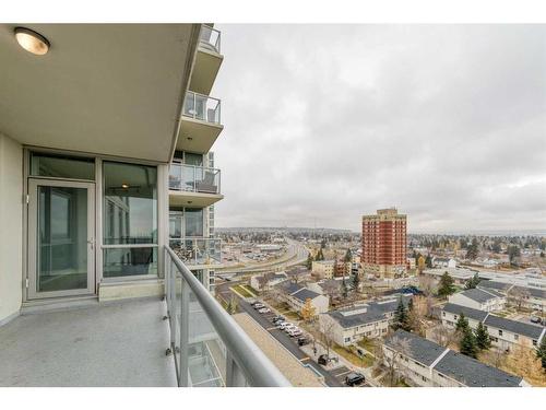 1107-99 Spruce Place Sw, Calgary, AB - Outdoor With Balcony With View