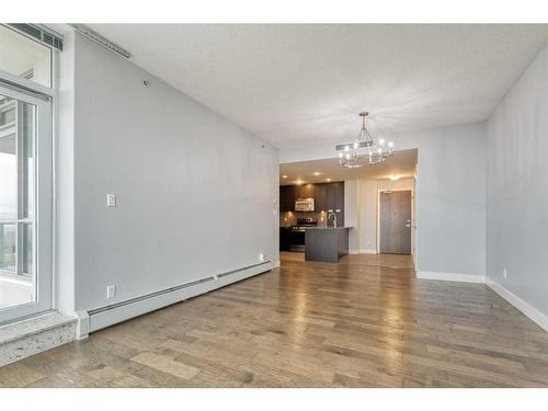 1107-99 Spruce Place Sw, Calgary, AB - Indoor