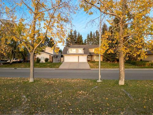 14108 Park Estates Drive Se, Calgary, AB - Outdoor